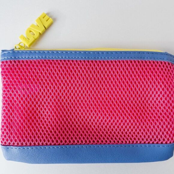 5/$20 NWOT Ipsy Glam Bag June 2023 Mesh Bright Pink Love Summer Makeup Bag - Picture 1 of 5
